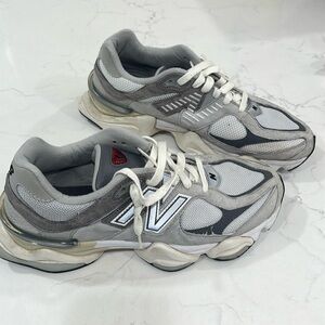 New Balance 9060 Men’s size 10
